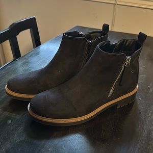 Winter ankle boot